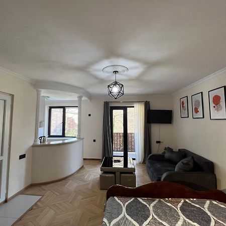Maco'S Apartment Kutaisi Dış mekan fotoğraf